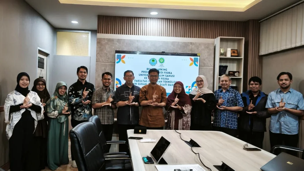 Perkuat Kolaborasi, Prodi Fisika FST UIN SGD Terima Benchmark dari Prodi Fisika UHS